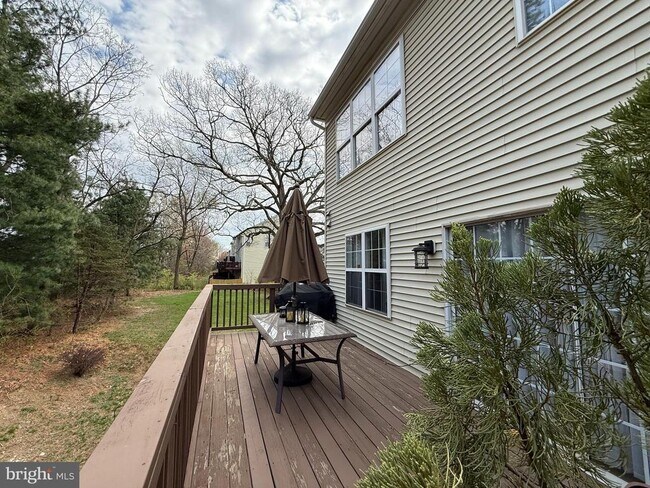 Building Photo - 2142 Capstone Cir