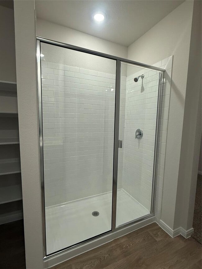 Building Photo - 233 New Albany Ln