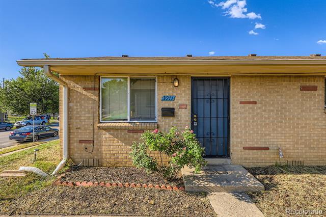 Primary Photo - 3911 Lipan St
