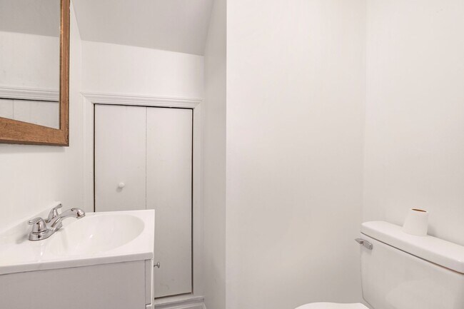 Building Photo - Charming 3 BR/1.5 BA Semi-Detached Home in...