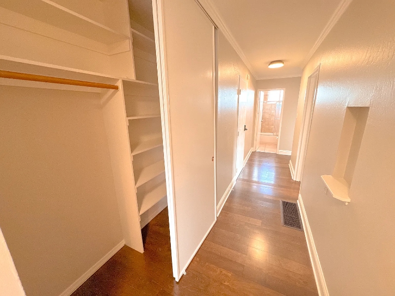 Building Photo - 12 Linden Ave