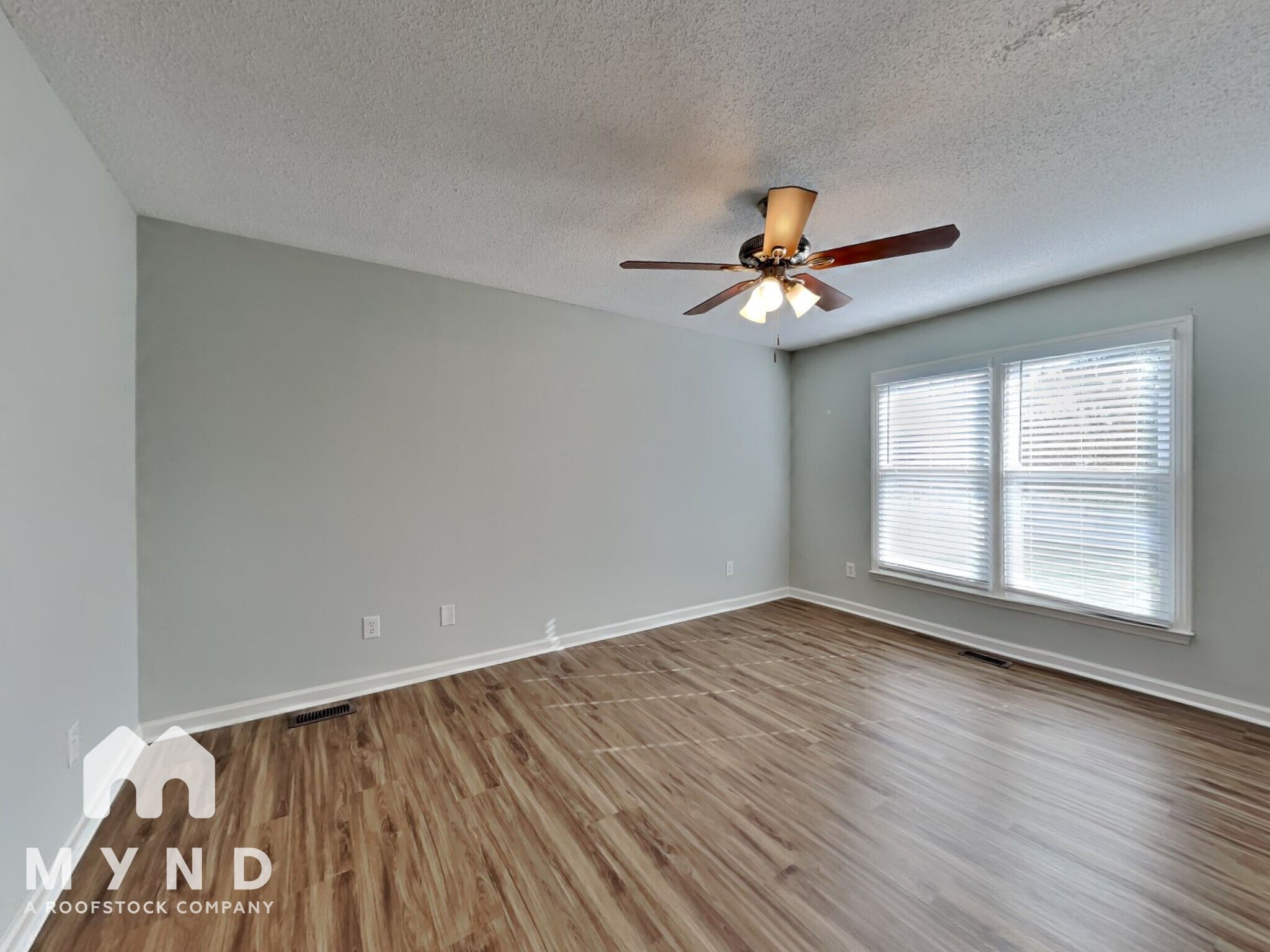 Building Photo - 1205 Spruce Dr
