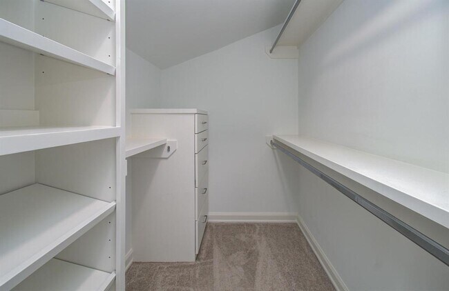 Building Photo - 1607 Big Lake Dr