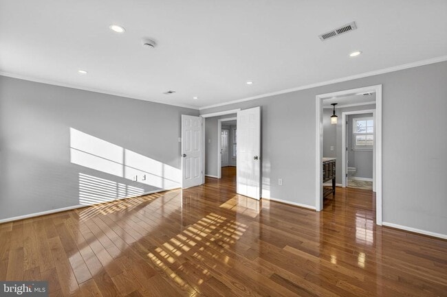 Building Photo - 10486 Lord Fairfax Hwy