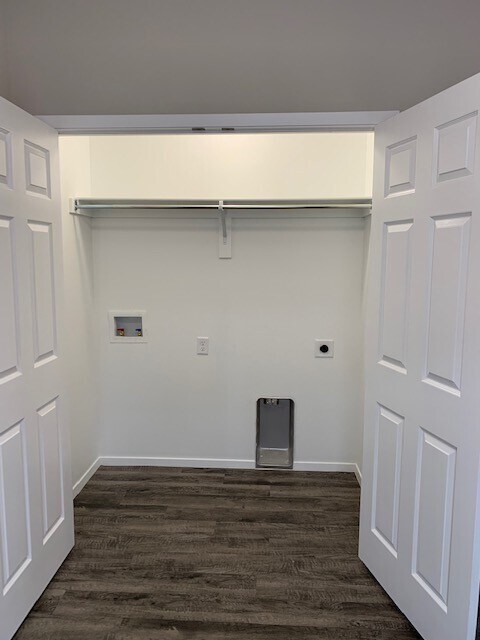 Building Photo - 5002 W Claxton Cir