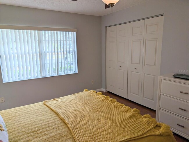 Building Photo - 6896 W Country Club Ln