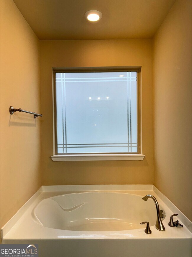Building Photo - 2647 Lovejoy Crossing Ln