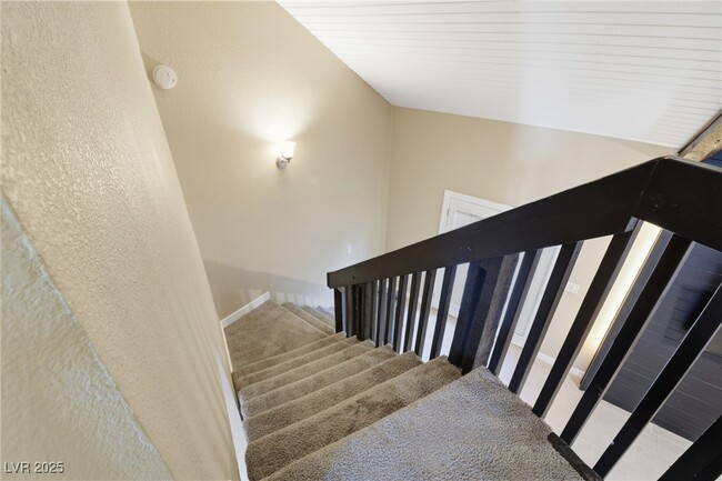 Building Photo - 4039 Village Square