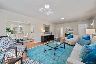 Building Photo - Charming Montclair Home