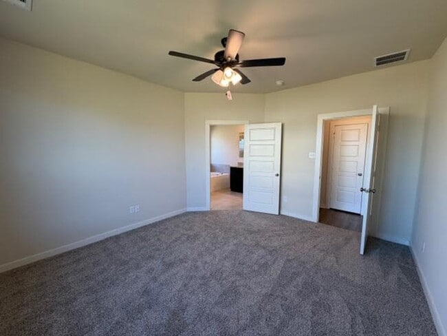 Building Photo - New Build in China Spring