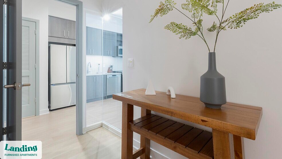 Building Photo - 350 Maple Dr SW