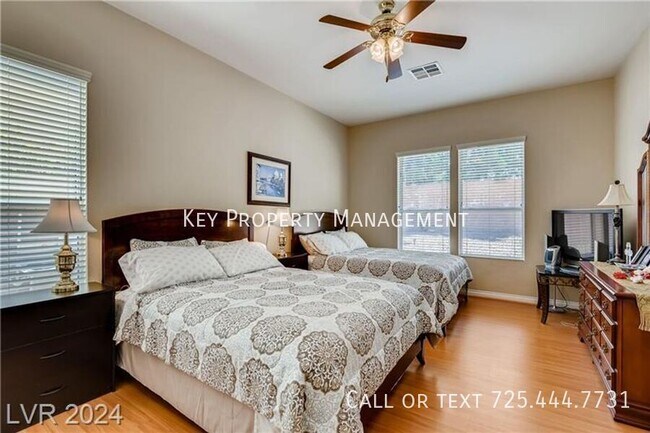 Building Photo - FULLY FURNISHED 5 BEDROOM + DEN HOME WITH ...