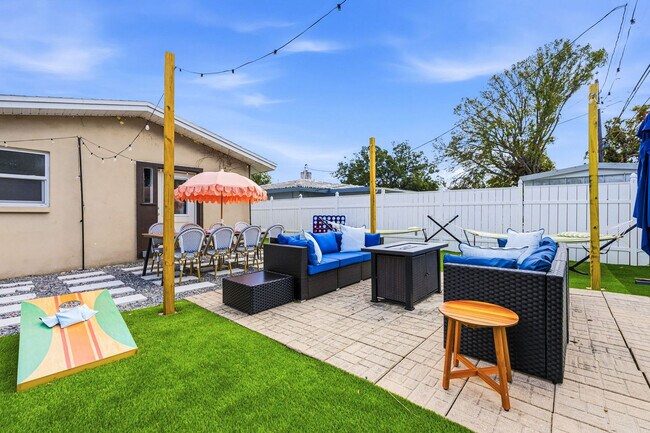 Building Photo - 1132 Gershwin Dr