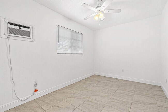 Building Photo - 101 Akron St