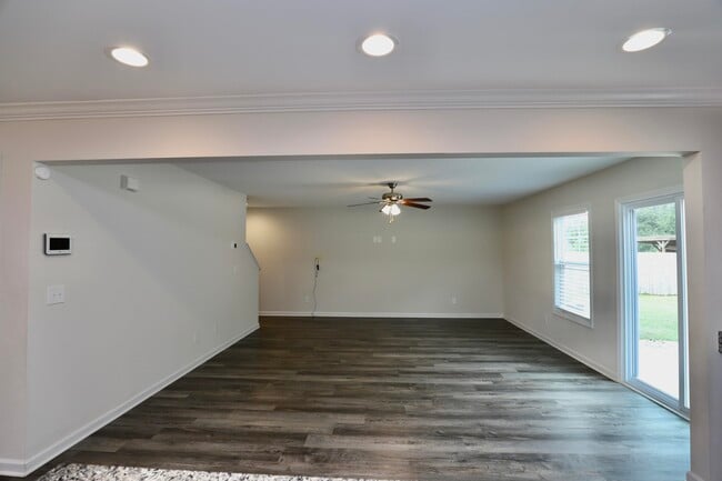 Building Photo - 115 Whitetail Cir