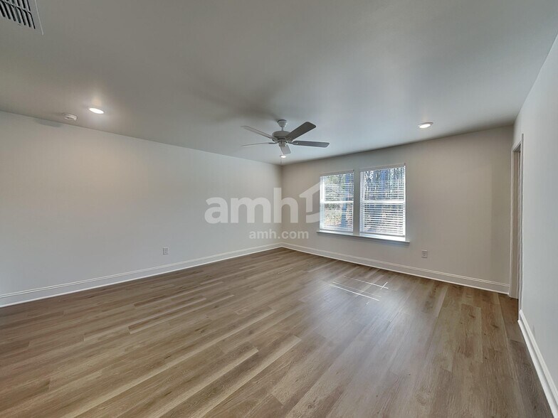 Building Photo - 1459 Aquamarine Dr