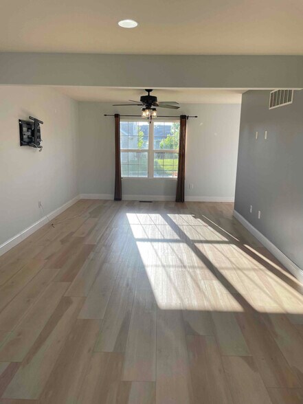 Building Photo - 2015 Teresa Fields Ln