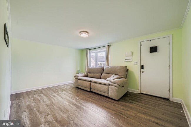 Building Photo - 515 Taney Ave