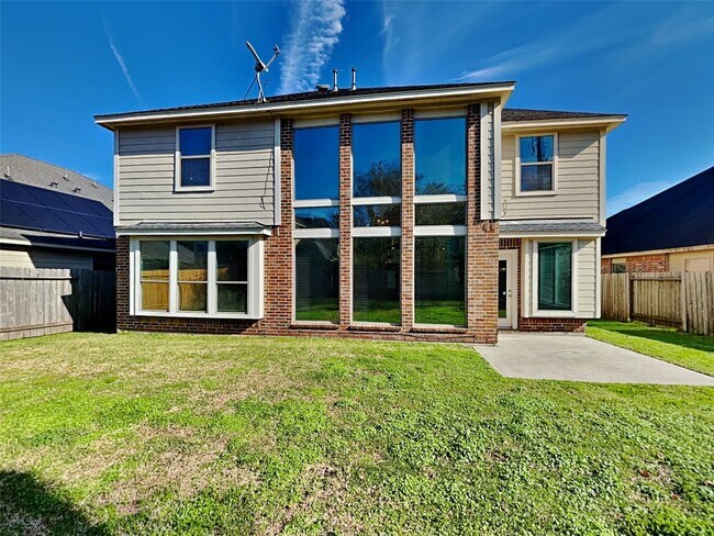 Building Photo - 1323 Laura Hills Ln