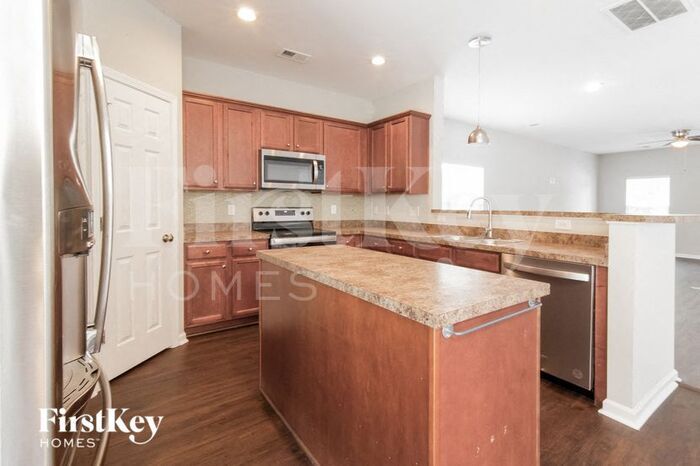 Building Photo - 2815 Pottinger Dr