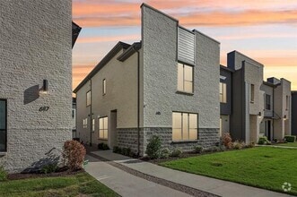 Building Photo - 615 Arapaho Dr