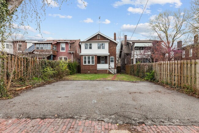 Building Photo - 1135 S Kingshighway Blvd