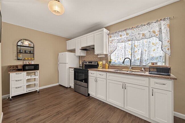 Building Photo - 6518 Palo Duro Dr