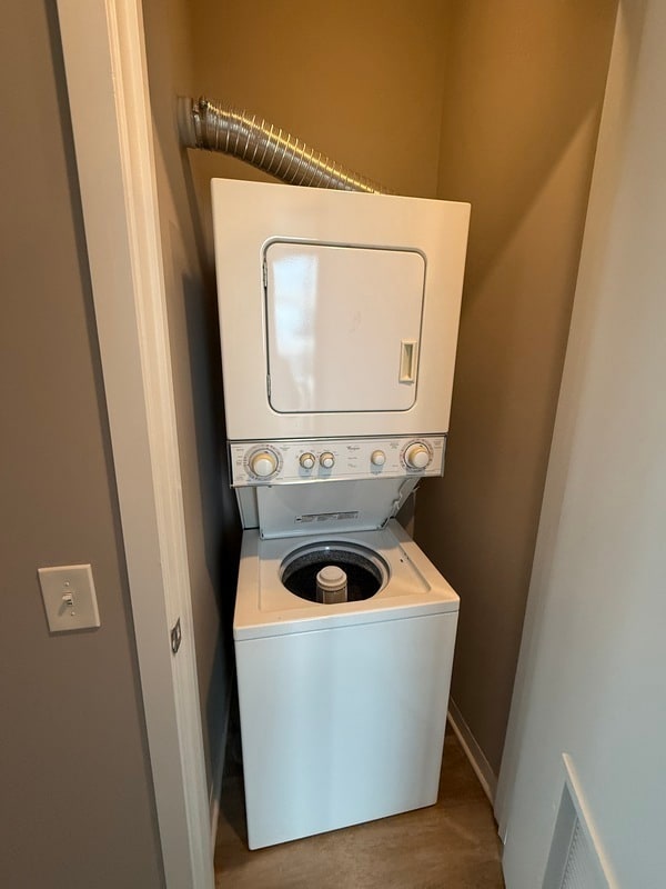 Building Photo - 11 W Grand Ave