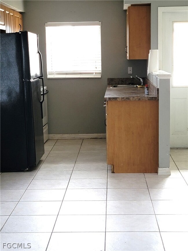 Building Photo - 1014 Country Club Blvd