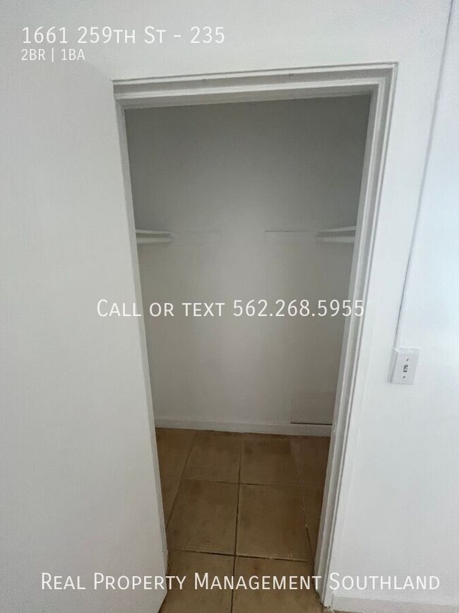 Building Photo - 2 Bed/ 1 Bath Apartment in Harbor City For...