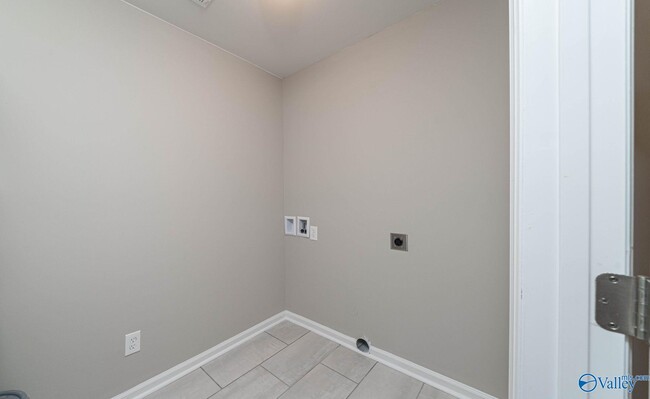 Building Photo - 3711 Broadmor Rd NW