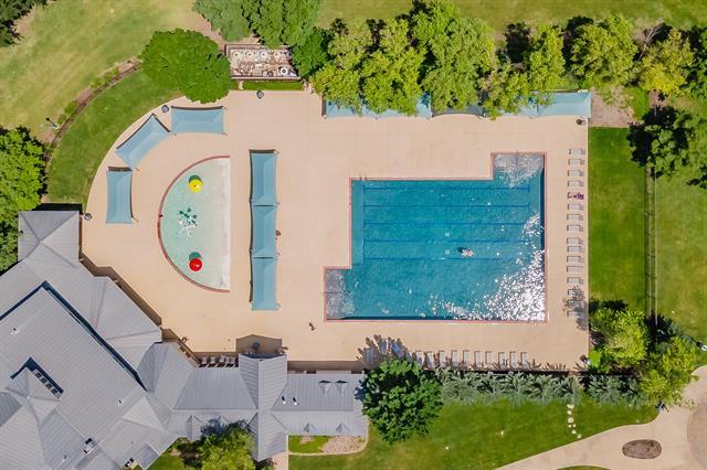 Building Photo - 1313 Catbird Dr