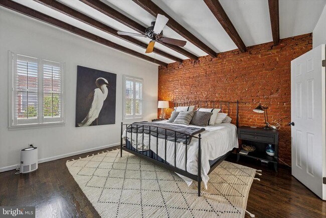 Building Photo - 2222 Kater St