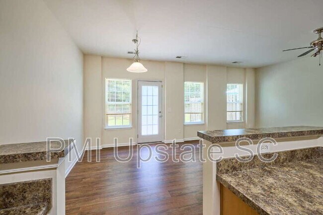 Building Photo - 457 Woodbark Ct