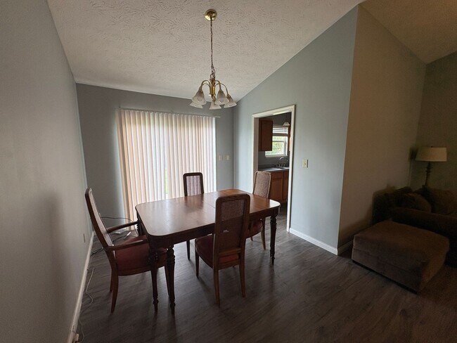 Building Photo - 3 Bd 2 Ba with 2 car garage in West Lafayette