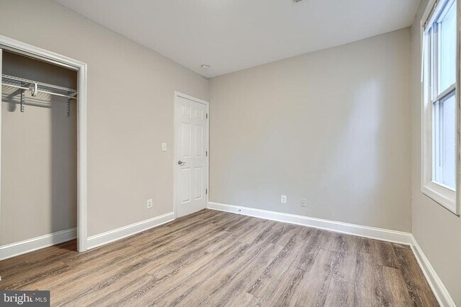 Building Photo - 8611 Flower Ave
