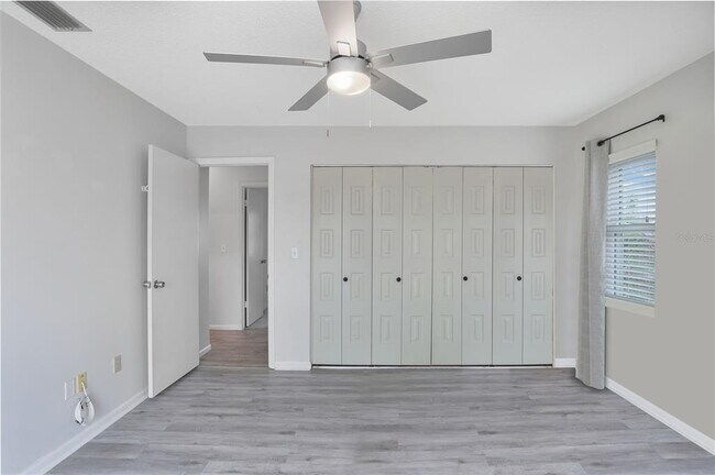 Building Photo - 1311 New Bedford Dr