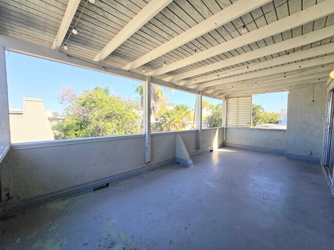 Building Photo - 3103 Eisenhauer Rd