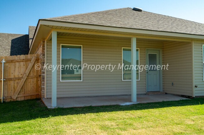 Building Photo - Gorgeous 4 Bed 2 Bath Home in Deer Creek School District!