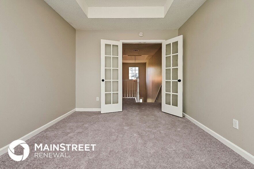 Building Photo - 220 Eagle Way