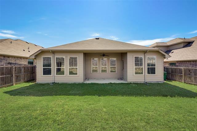 Building Photo - 828 Skytop Dr