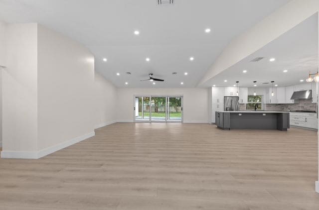 Building Photo - 280 Sulky Way