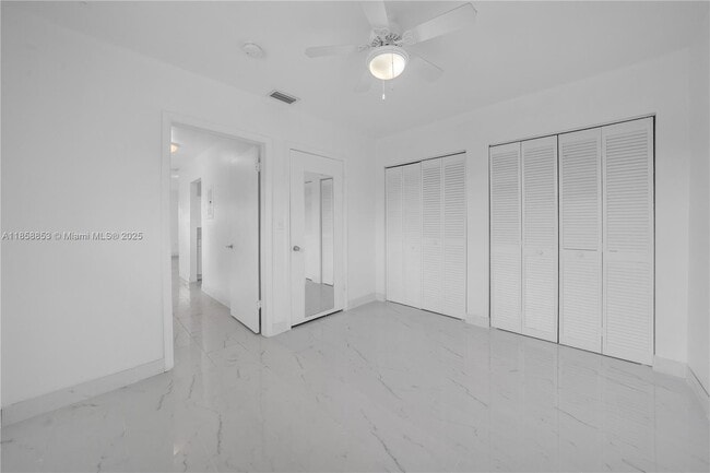 Building Photo - 1371 NW 3rd St