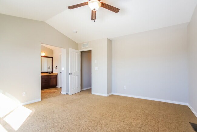 Building Photo - 7149 S Little River Ct