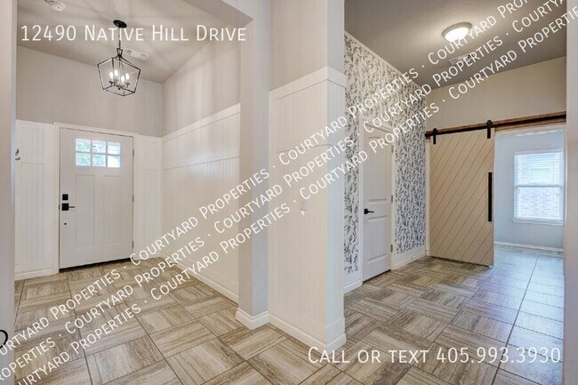 Building Photo - 12490 Native Hill Dr