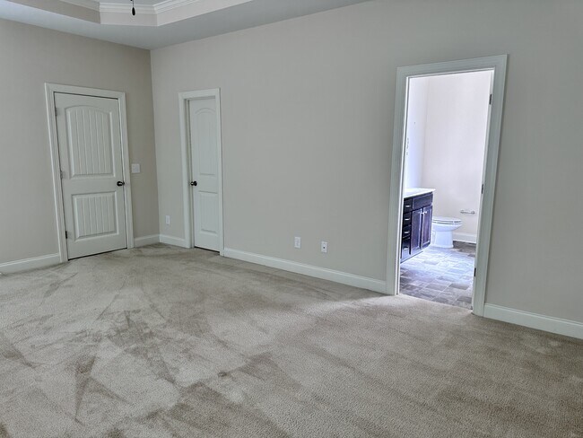 Building Photo - 413 Belhaven Ct