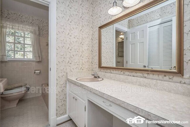 Building Photo - 4516 Whitestone Dr