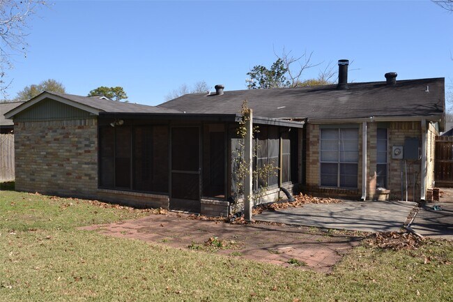 Building Photo - 17014 Blue Mist Dr