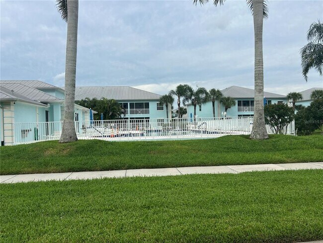 Building Photo - 5771 Sabal Trace Dr