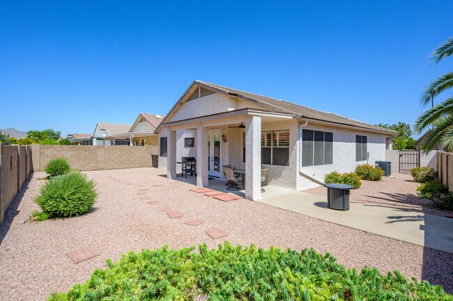 Building Photo - 18027 W Udall Dr